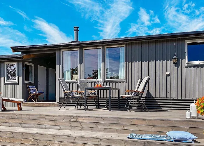 Serene Seaside Retreat In Vesteroy-by Traum 別荘 *