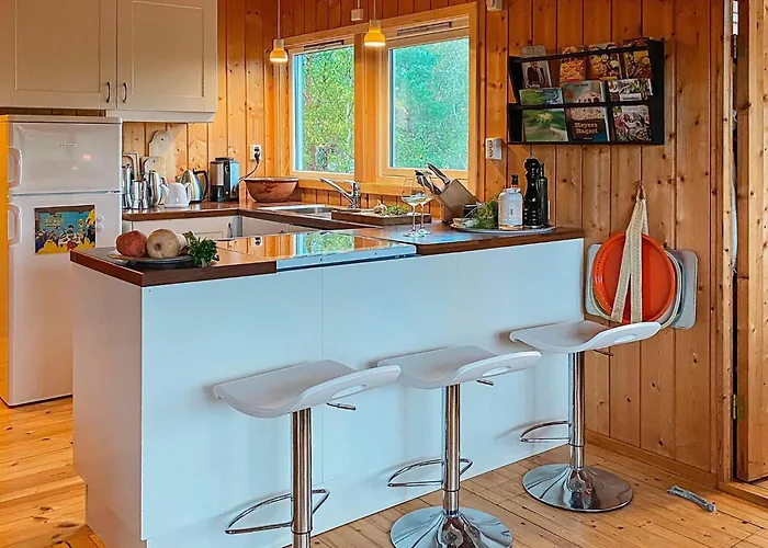 Serene Seaside Retreat In Vesteroy-by Traum * Hauge (Hvaler)