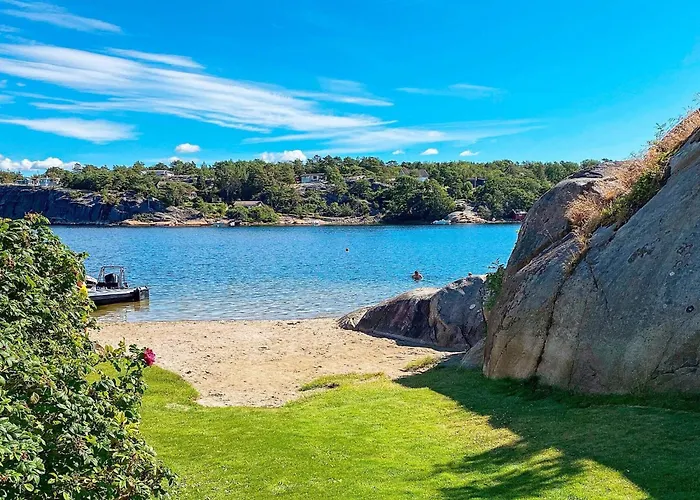 Serene Seaside Retreat In Vesteroy-by Traum * Hauge (Hvaler)